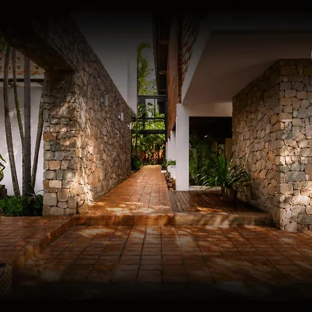 Tropical Garden House