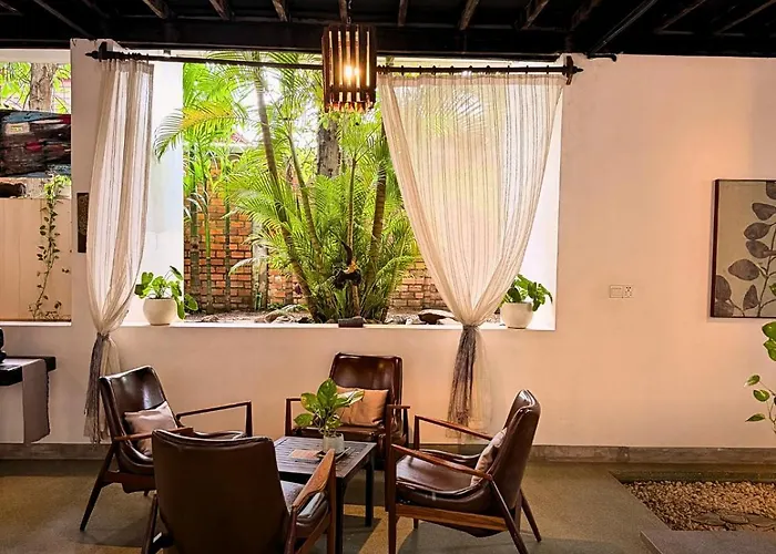 Tropical Garden House